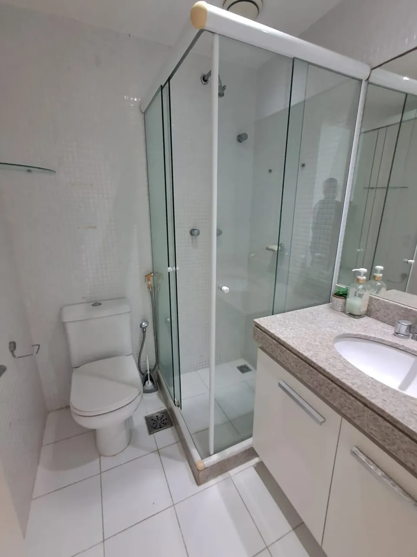 117 m² rental apartment with 3 bedrooms and 2 parking spots — photo 23