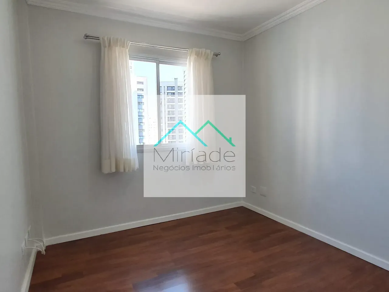 3-bedroom apartment with a home office — photo 3