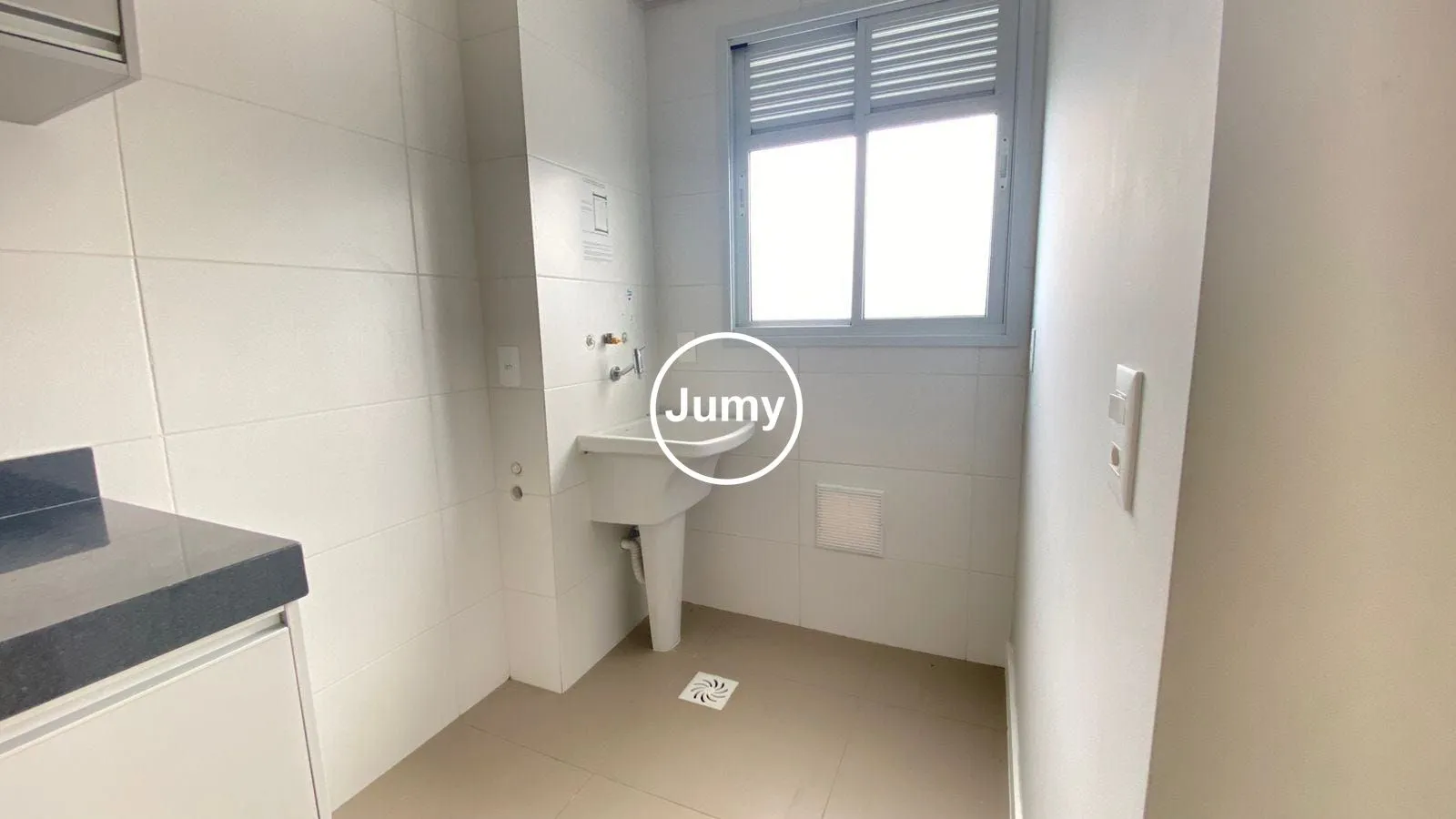 Apartamento de 2 quartos em condomínio com piscina — photo 15