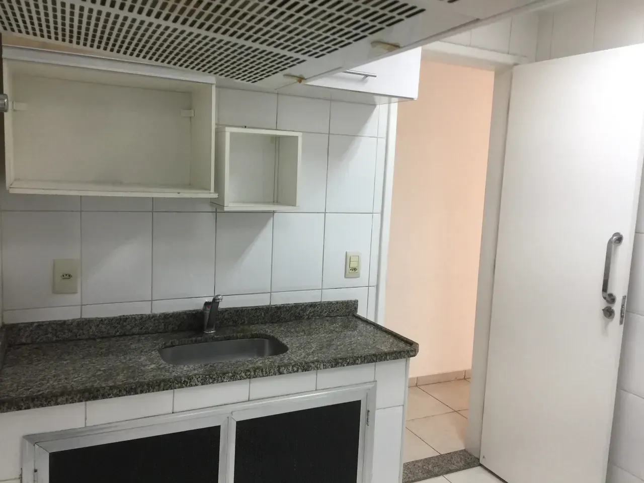 95 m² apartment with 2 bedrooms, 2 bathrooms and parking — photo 15