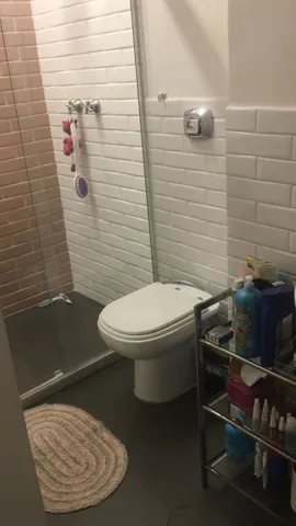 Apartamento mobiliado com cozinha fechada e 3 quartos — photo 8