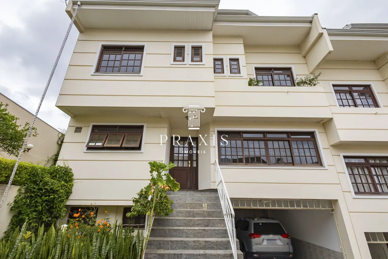 5-bedroom house with 207 m² and 2 parking spots — photo 3