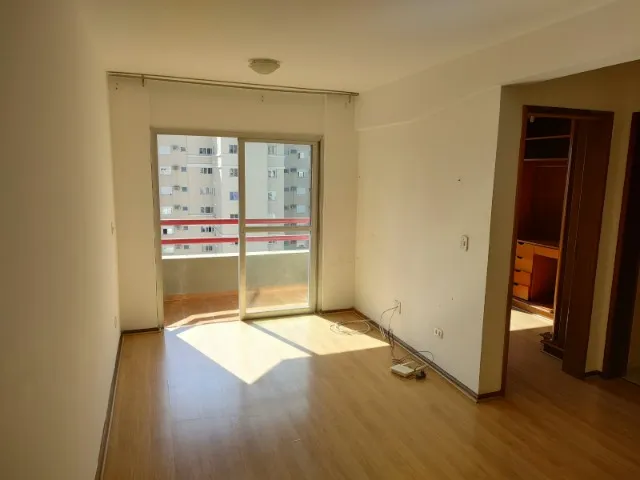 Дерев'яна підлога або ламінат та 1 спальня: квартира 35 м² — photo 5