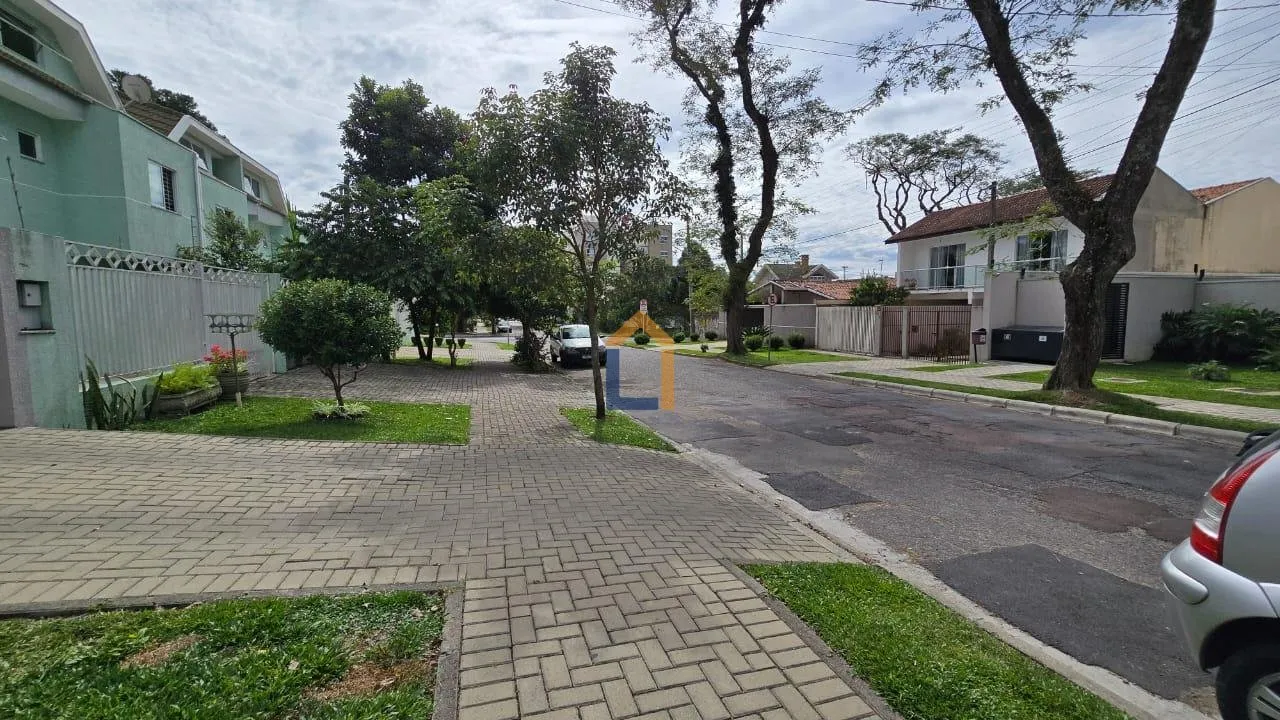 2-bedroom apartment with a washing machine in Curitiba — photo 24