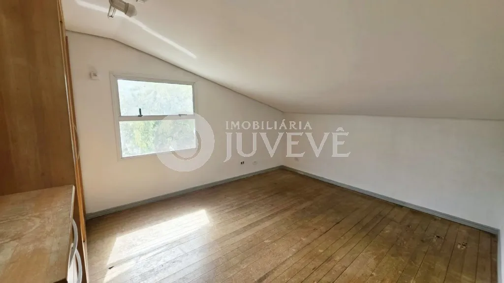 Unfurnished 125 m² house with 3 bedrooms — photo 12
