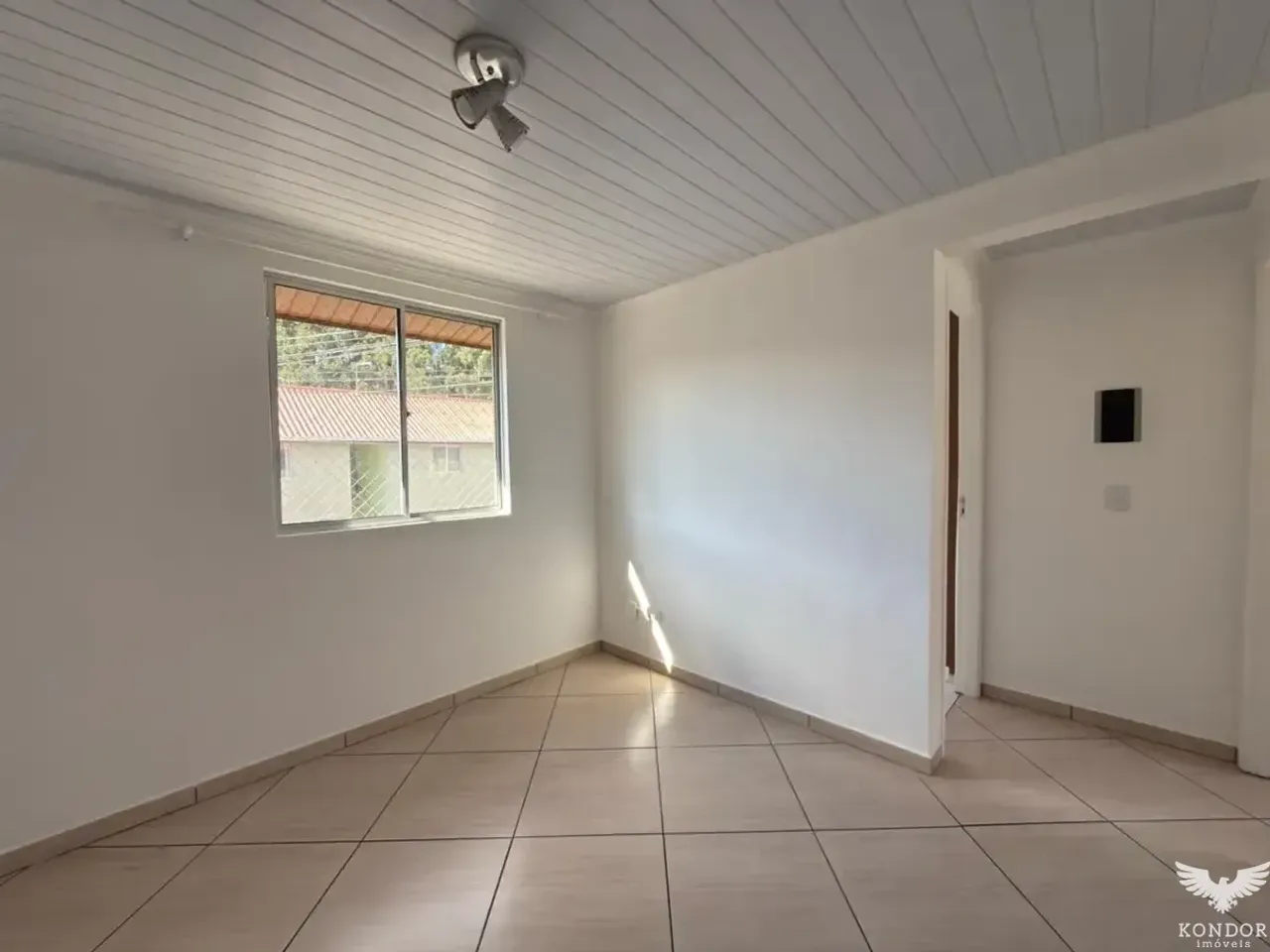 Apartamento de 2 dormitorios con cocina equipada y fogón a gas — photo 8