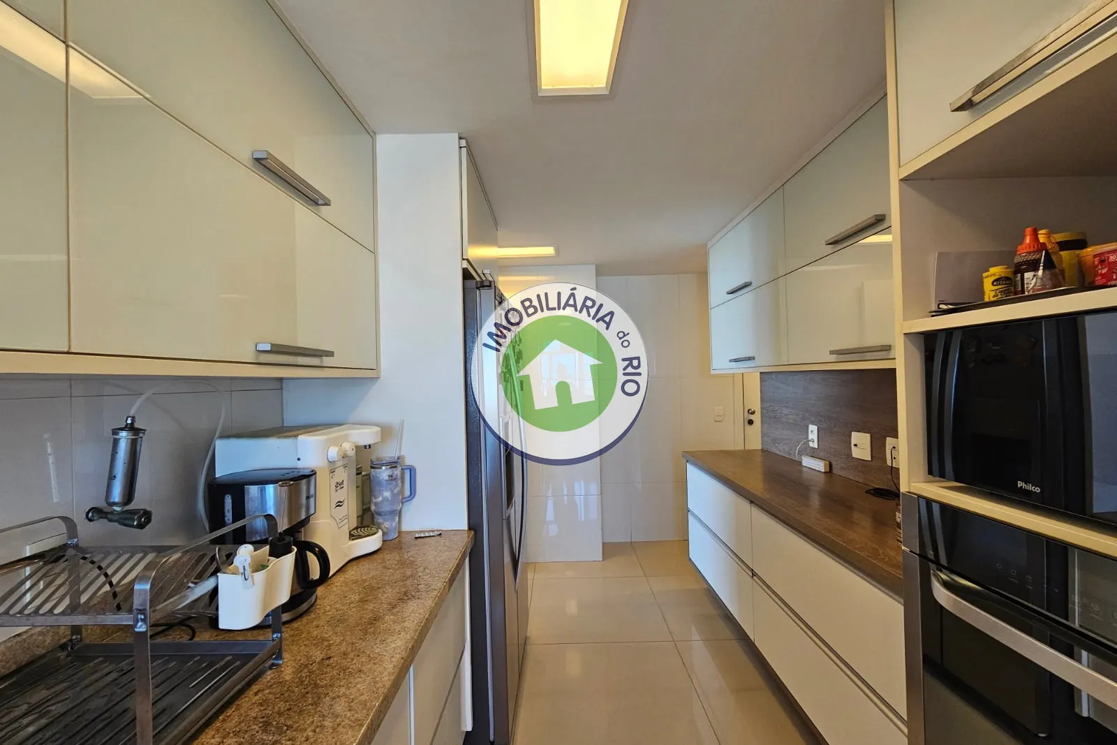Apartment with 3 bedrooms, 4 bathrooms and a separate kitchen — photo 25