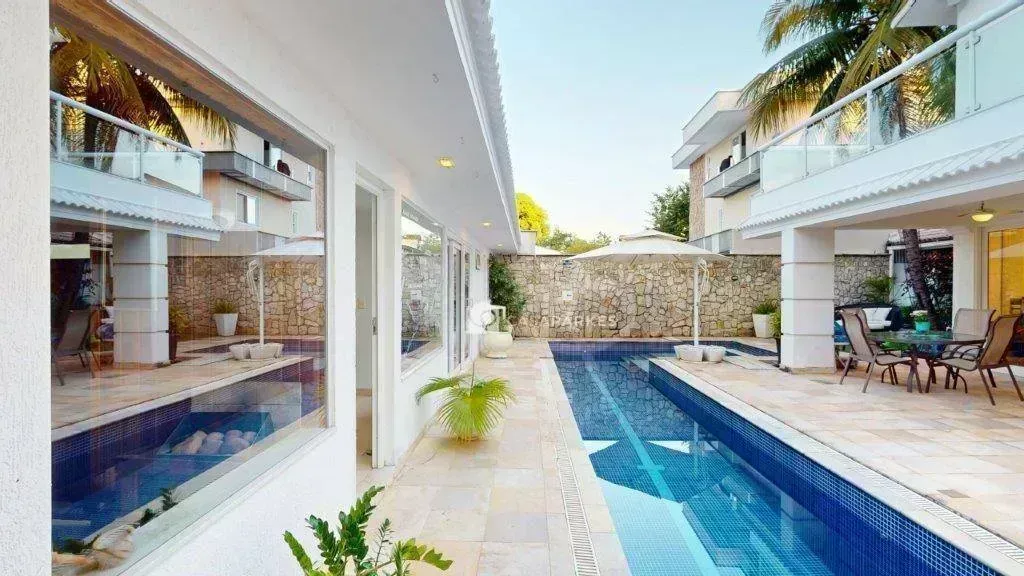House with 5 bedrooms and 5 bathrooms, 500 m² — photo 31