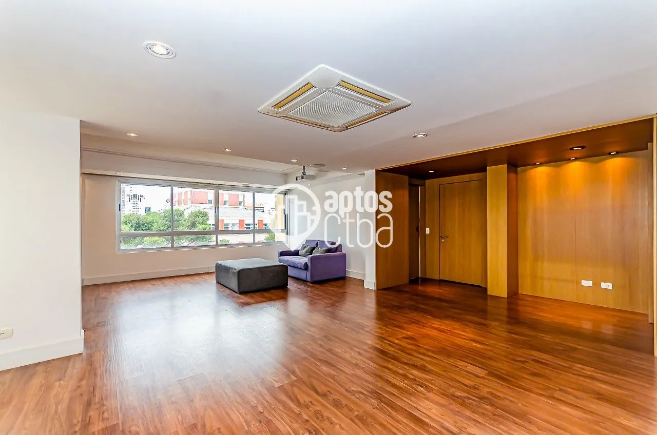 3-bedroom apartment with a home office — photo 9