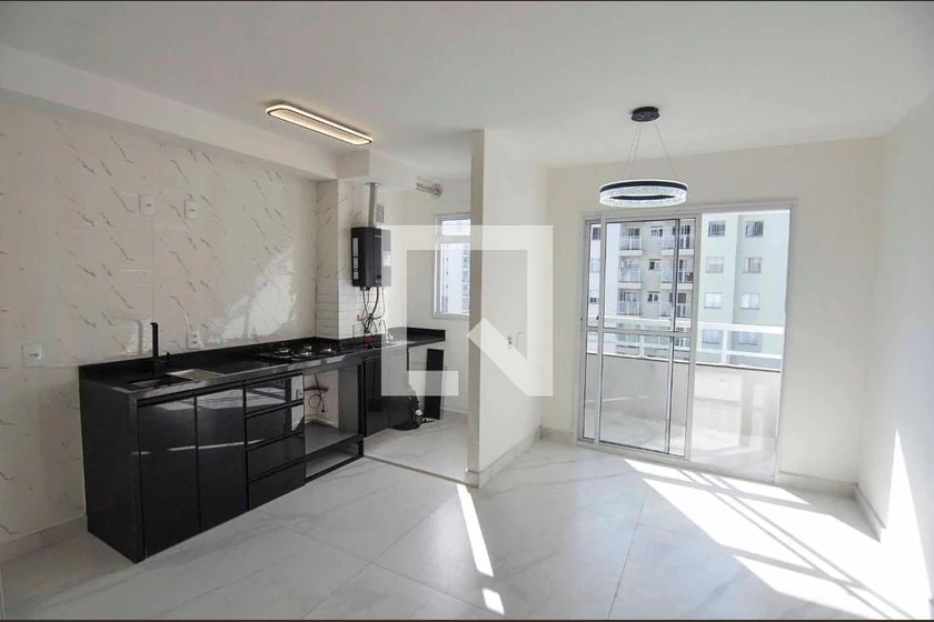 Apartamento para locação com 2 quartos e varanda no 18º — photo 2