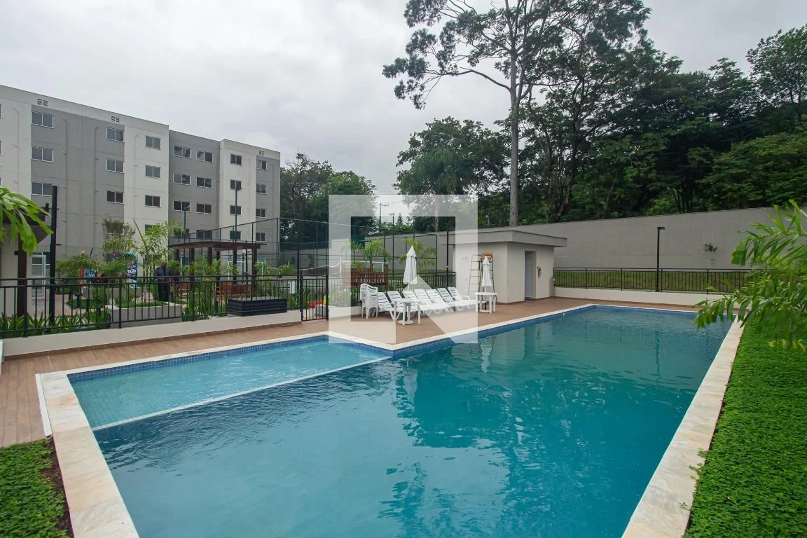 2-bedroom apartment in a building with a gym — photo 3