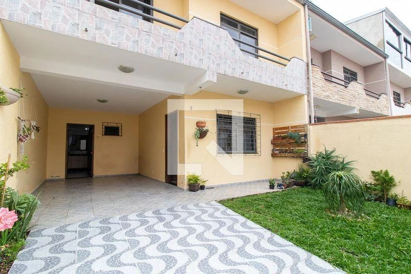 3-bedroom house with a bathtub in Curitiba — photo 48