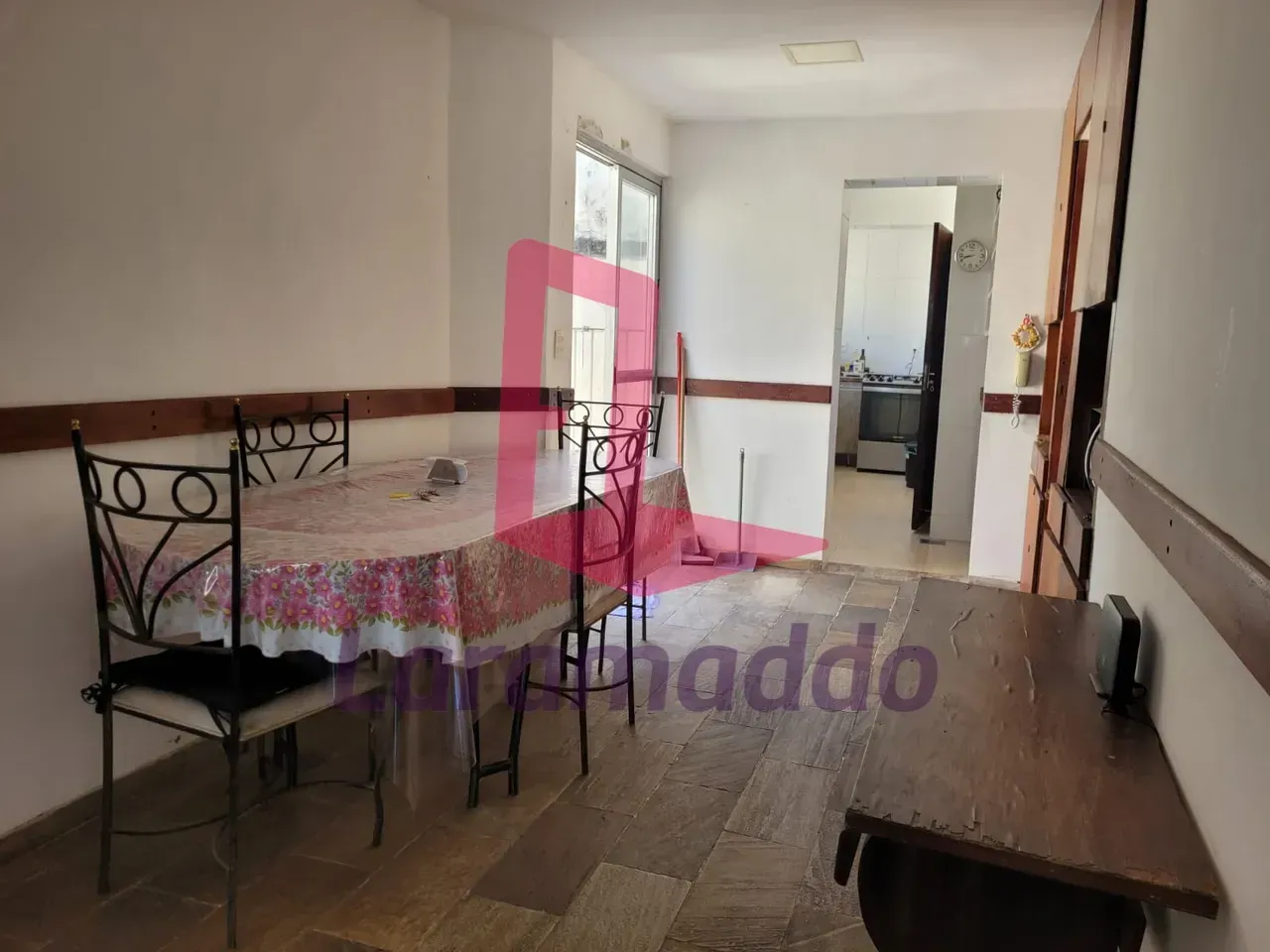210 m² apartment with 5 bedrooms and 3 bathrooms — photo 10