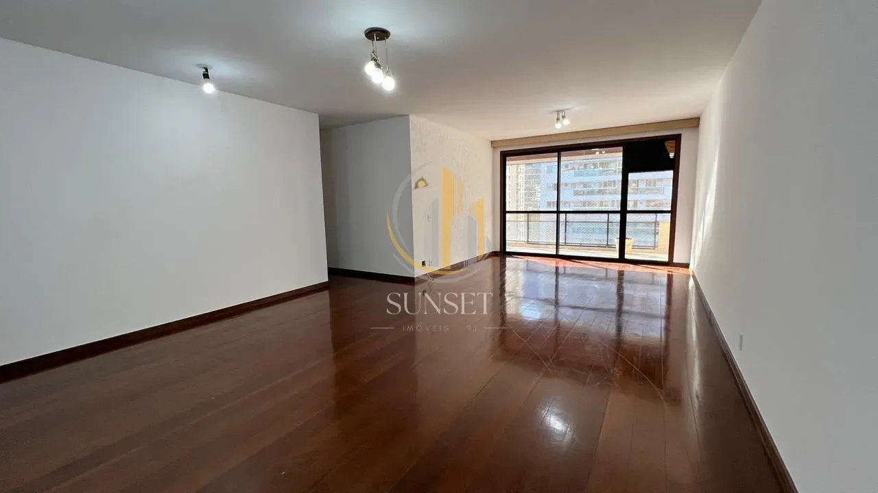Apartamento, 150 m², com closet — photo 3
