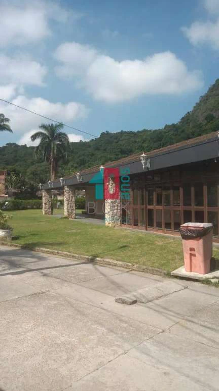 Casa mobiliada de 300 m² com 3 suítes e jardim — photo 2