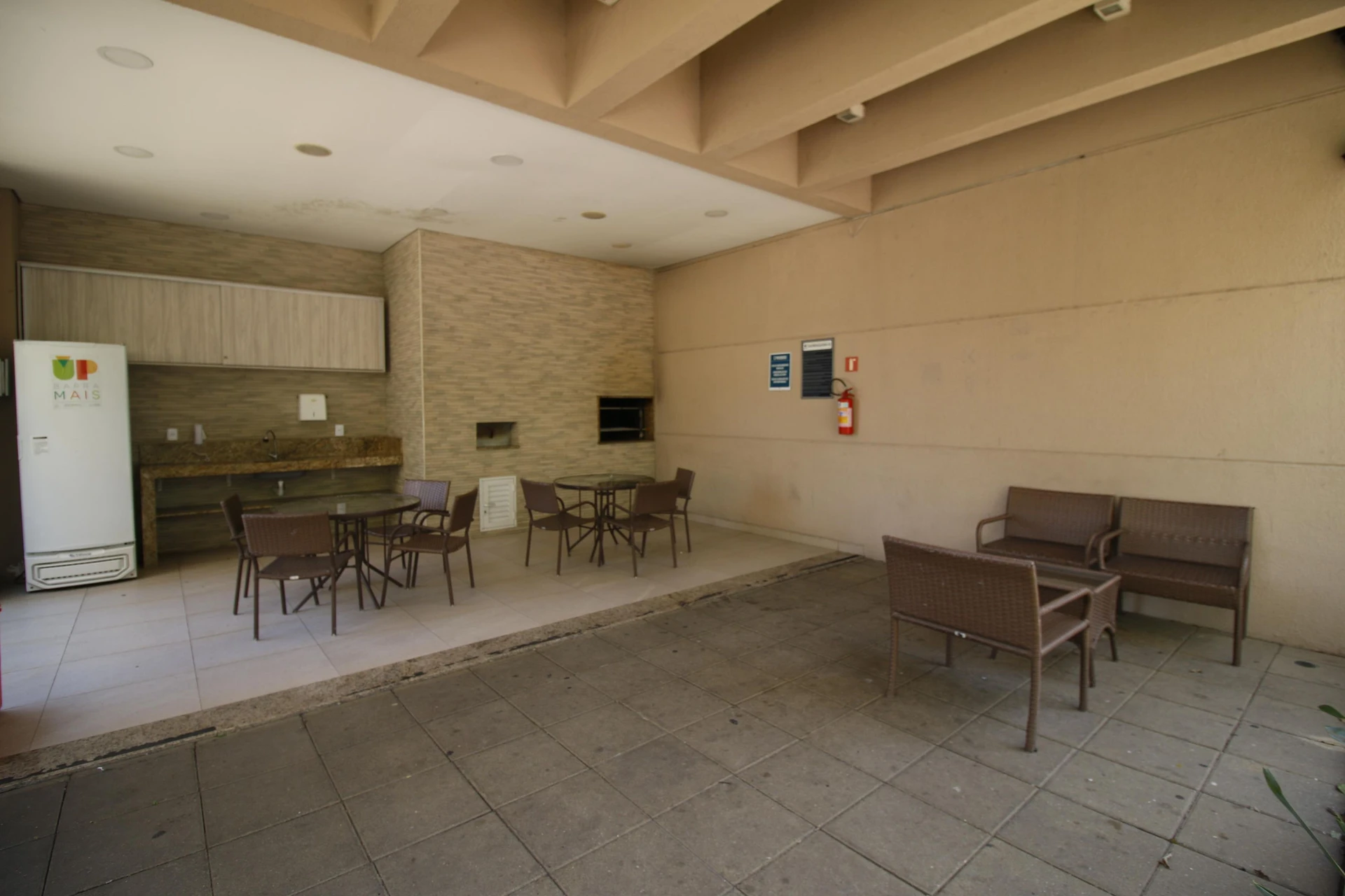 3-bedroom apartment in a building with a gym — photo 39