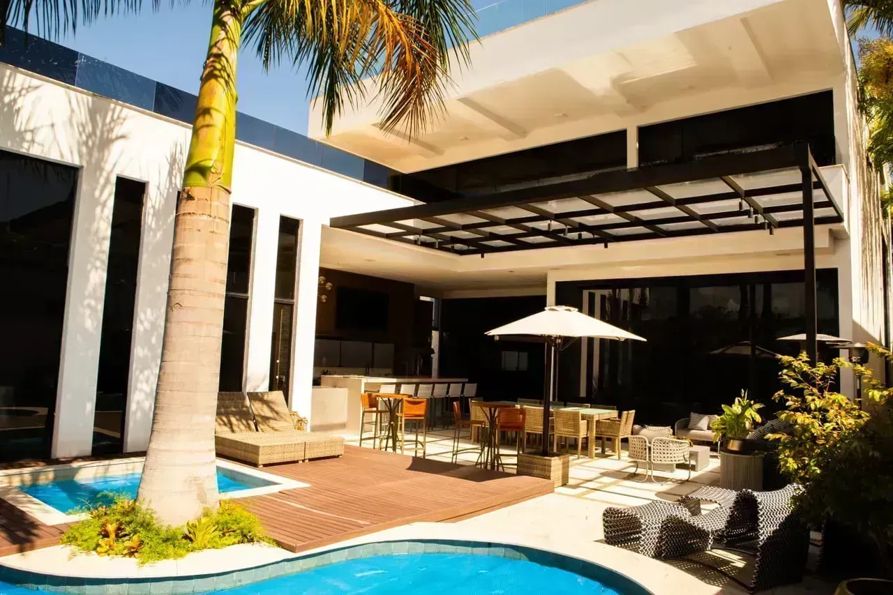Casa triplex mobiliada com 5 suítes e 1.200 m² — photo 48