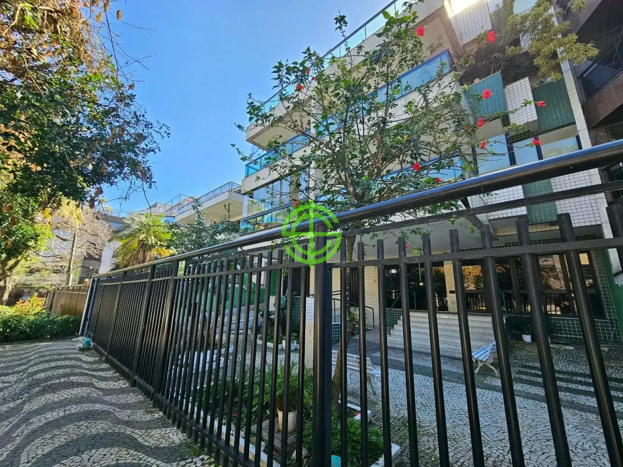 Apartamento com 3 quartos, 4 banheiros e cozinha fechada — photo 15
