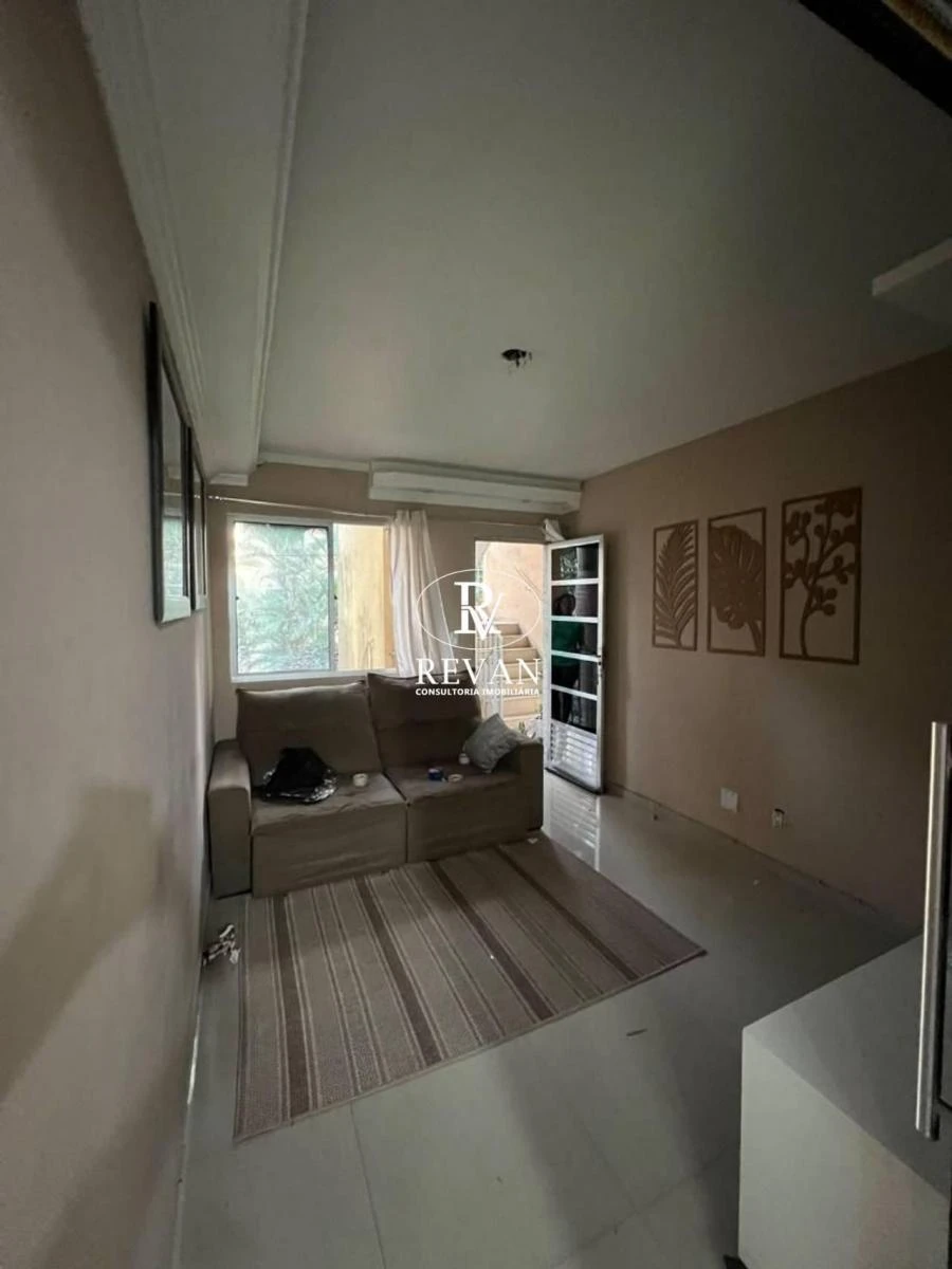 42 m² apartment with a washing machine and a home office