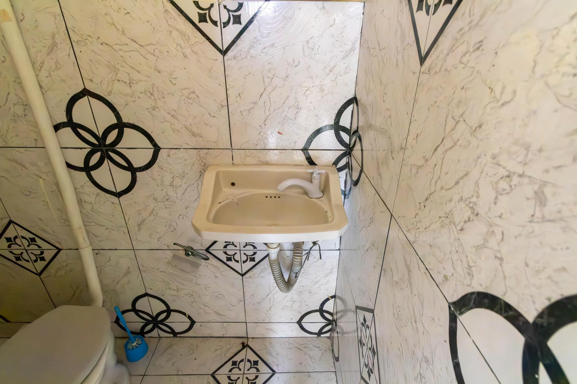 Будинок з 1 спальнею та окремою кухнею з плитою — photo 11