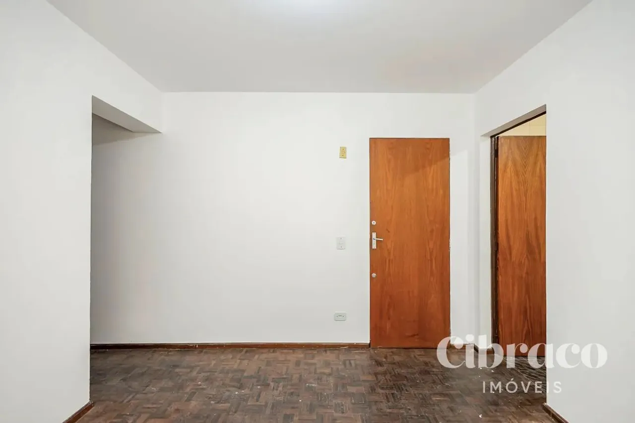 1-bedroom apartment with separate laundry area — photo 3