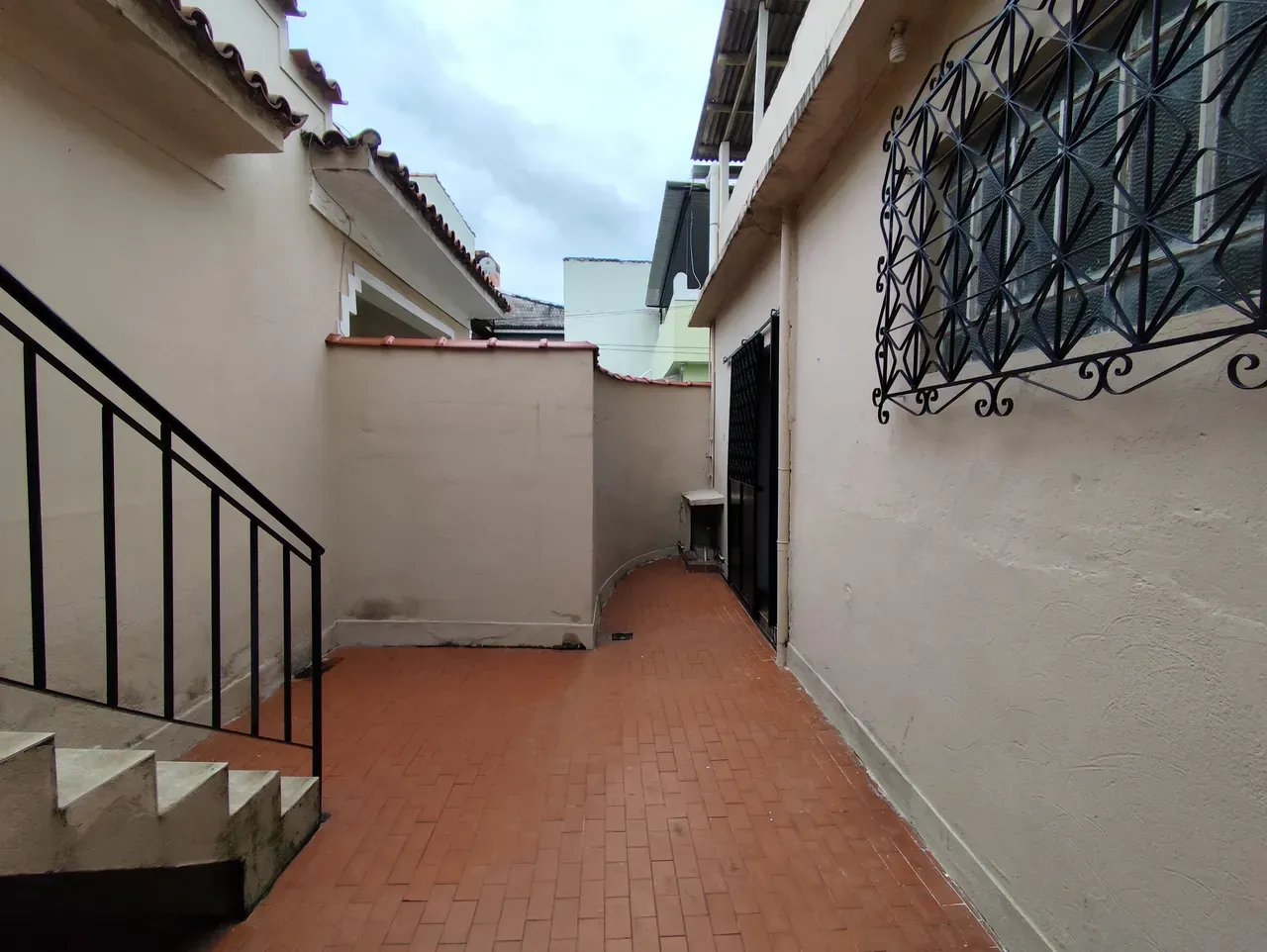 House with 3 bedrooms and 3 bathrooms, 1 parking spot — photo 11