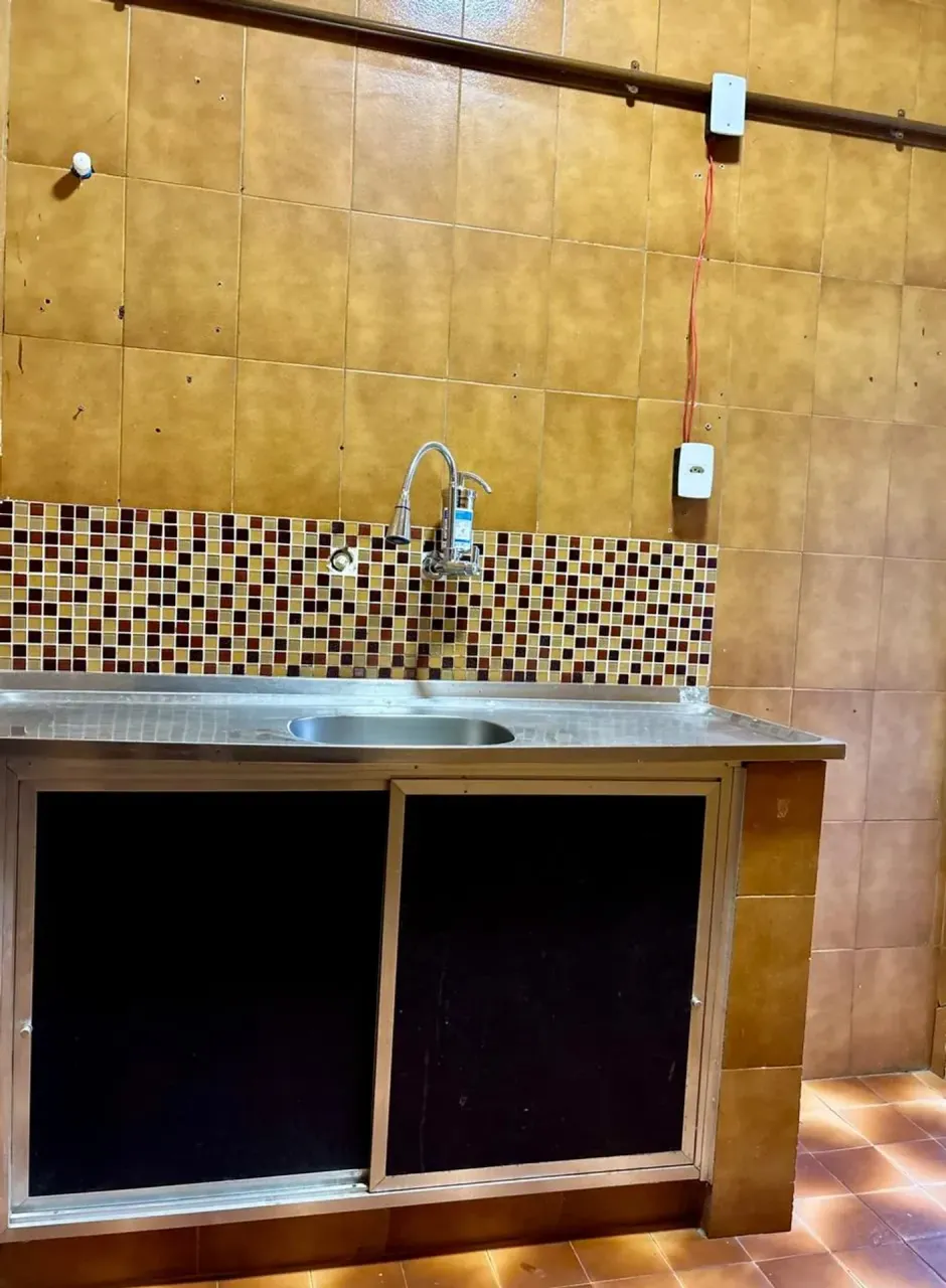 Unfurnished apartment with 3 bedrooms and closed kitchen — photo 5