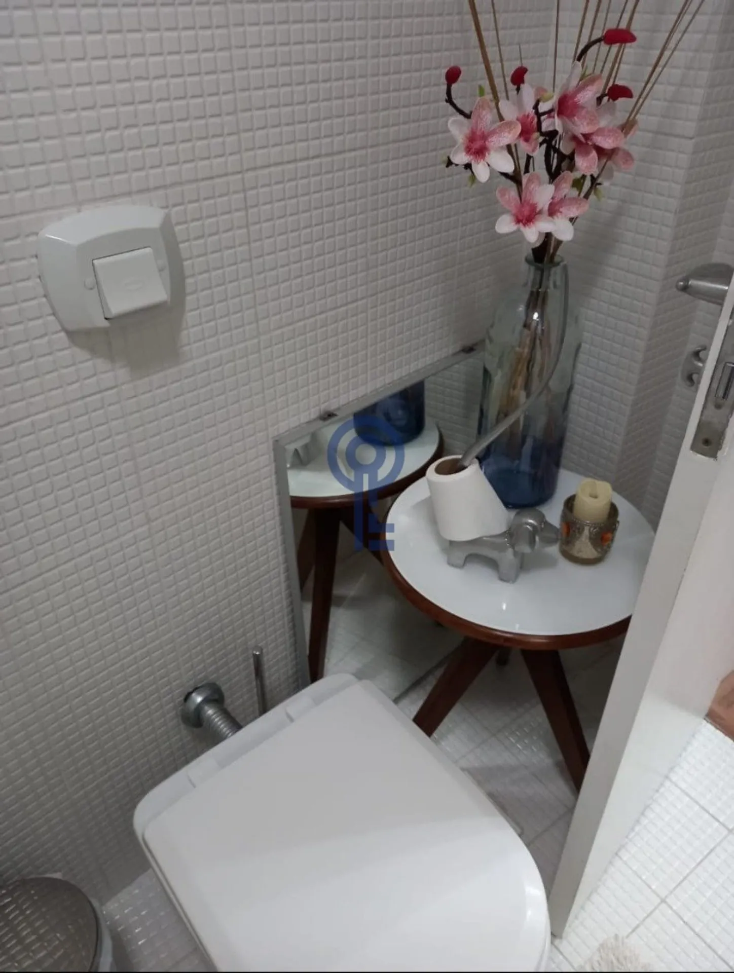 Furnished 98 m² apartment with 2 en-suite bedrooms — photo 10