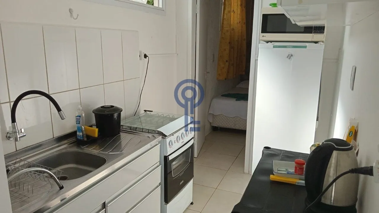 Furnished 2-bedroom apartment with a gas stove — photo 9