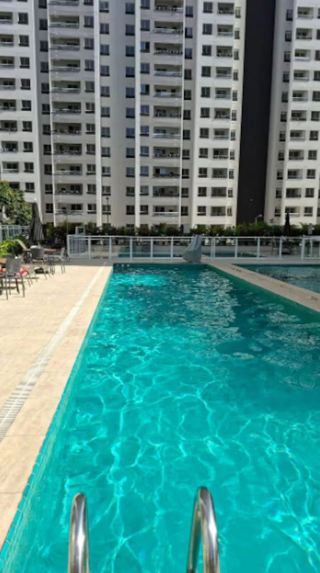 2-bedroom apartment with balcony and laundry area — photo 34