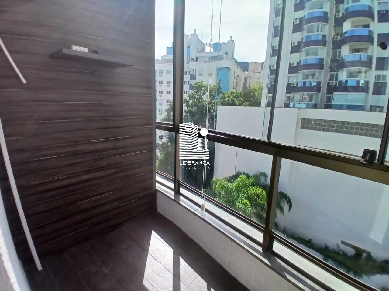 Apartamento mobiliado de 142 m² com 3 quartos e varanda — photo 16