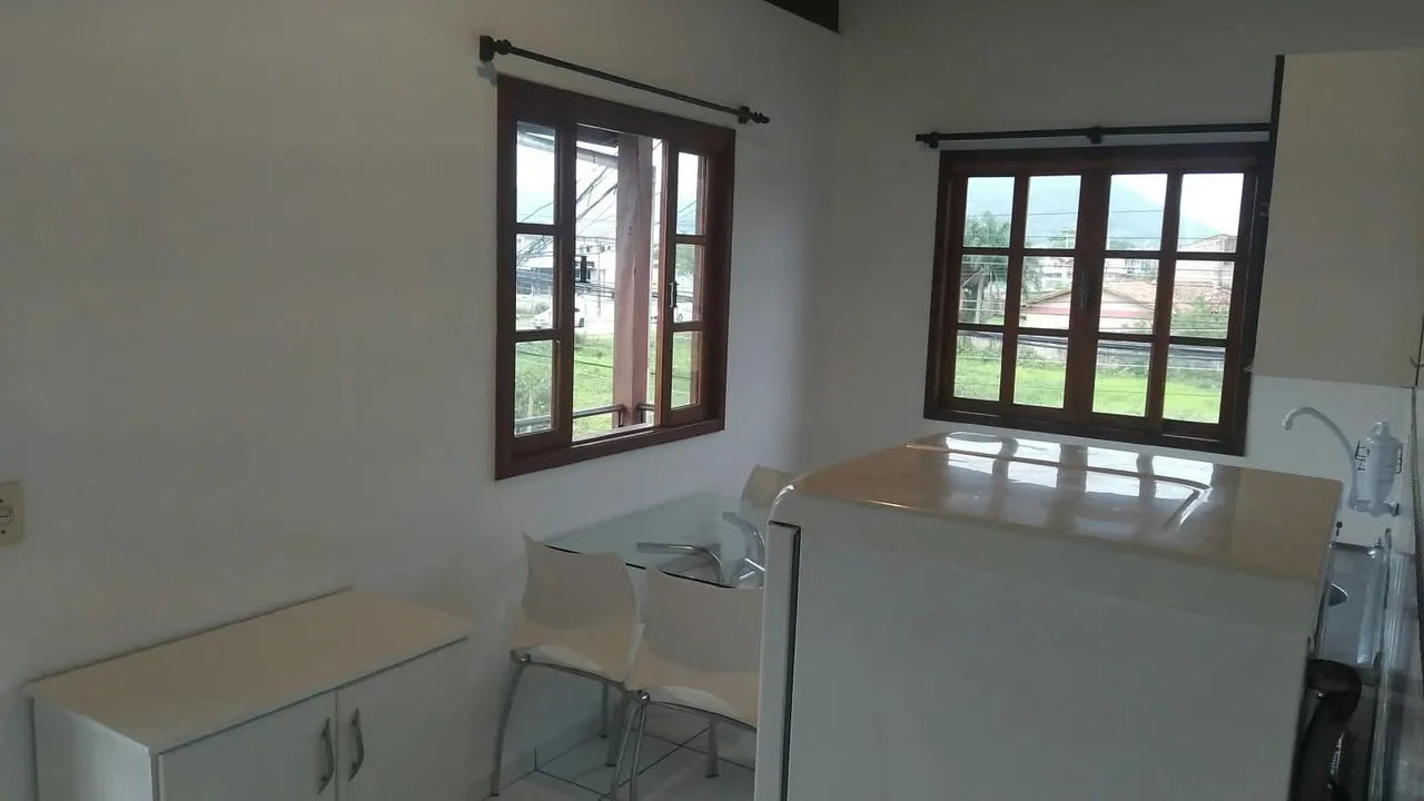 One-bedroom, 30 m² apartment in Florianópolis — photo 6