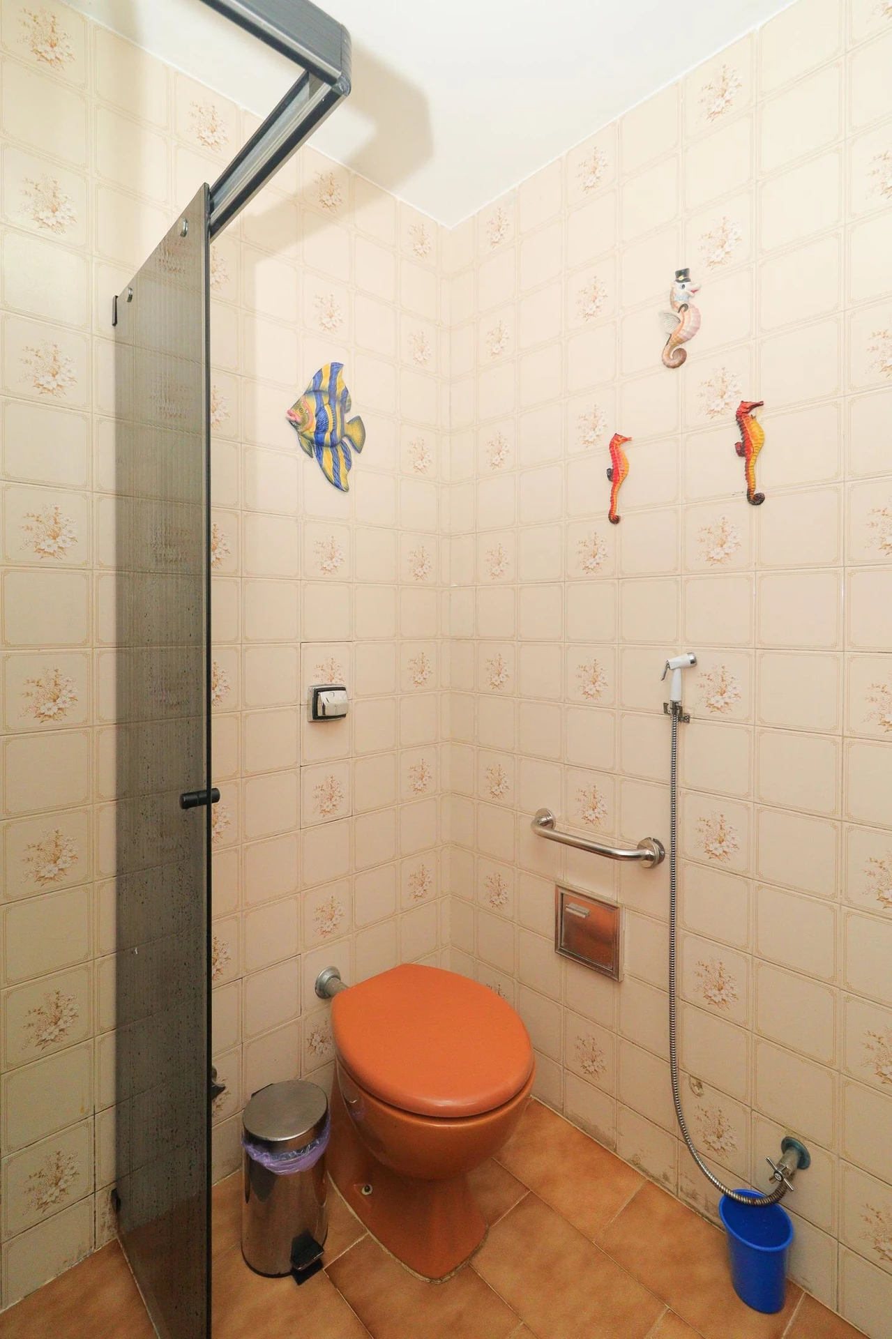 Furnished 3-bedroom apartment with balcony — photo 56