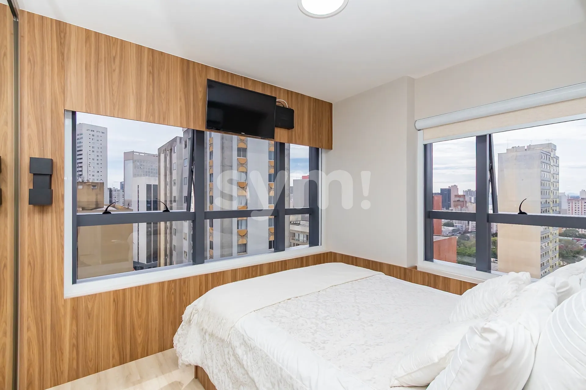 Furnished 2-bedroom apartment with a balcony grill — photo 3