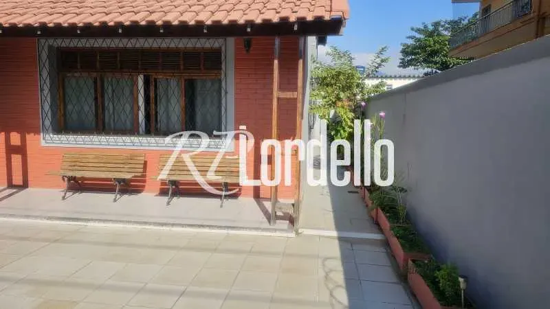 Casa mobiliada com 359 m², 3 dormitórios e 3 banheiros — photo 13