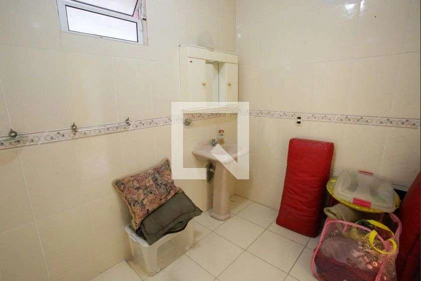 Furnished house with 3 bedrooms and a gas stove kitchen — photo 19