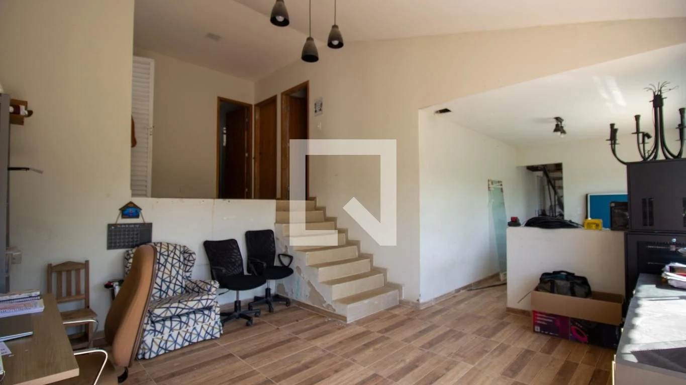 Furnished house with 5 bedrooms and 6 parking spaces — photo 63