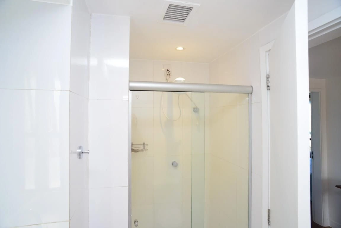 Apartamento mobiliado com 4 quartos e suíte no total — photo 41