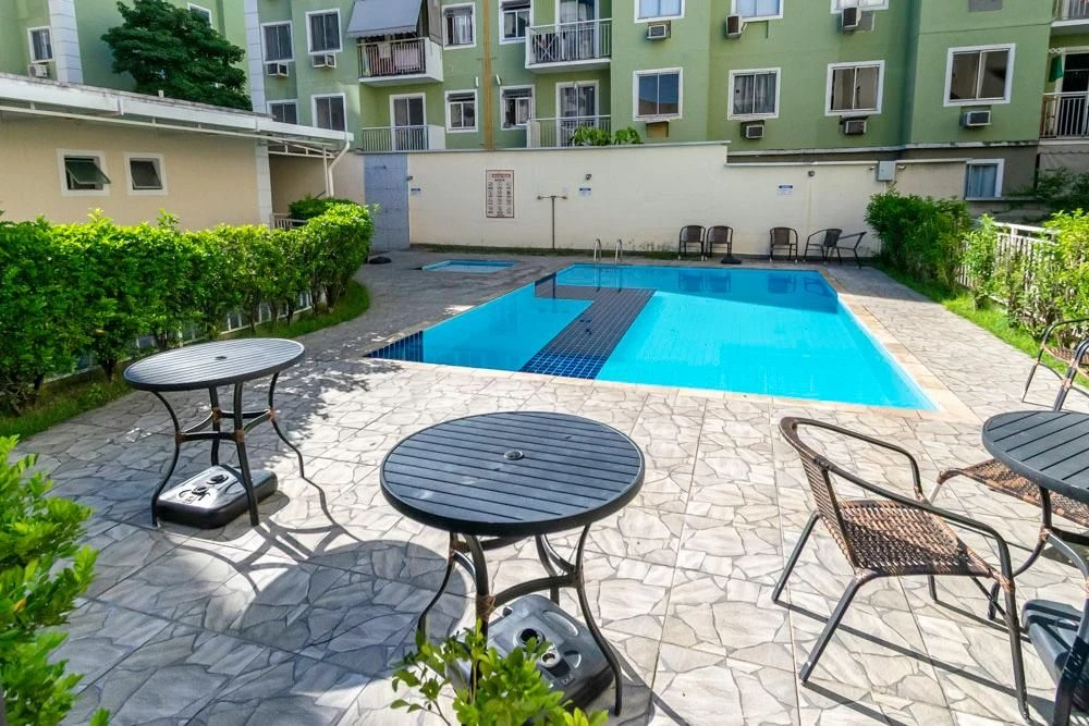 Apartamento de 2 quartos em condomínio com piscina — photo 36