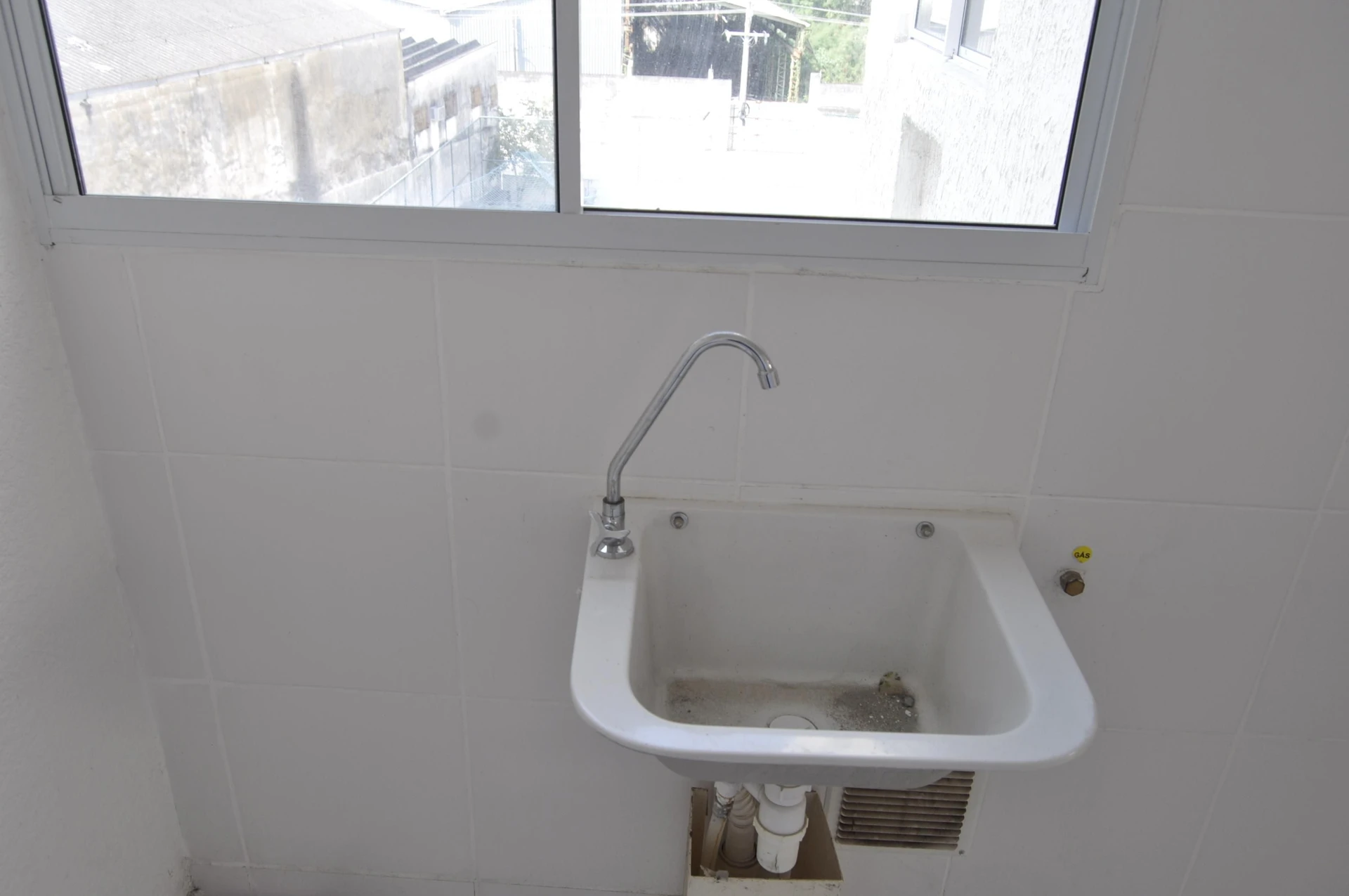 Apartment with 2 bedrooms, balcony and private garden — photo 11