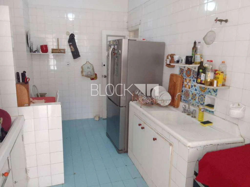 Furnished 2-bedroom apartment with balcony, 190 m² — photo 8