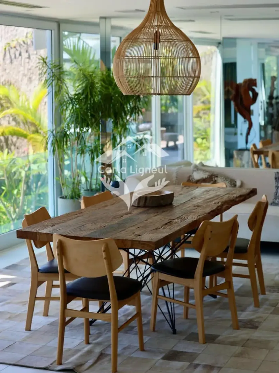 House with open-plan kitchen and a gas stove — photo 9