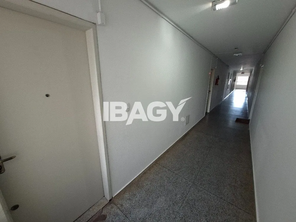 Apartamento de 2 dormitorios con cocina integrada a gas — photo 26