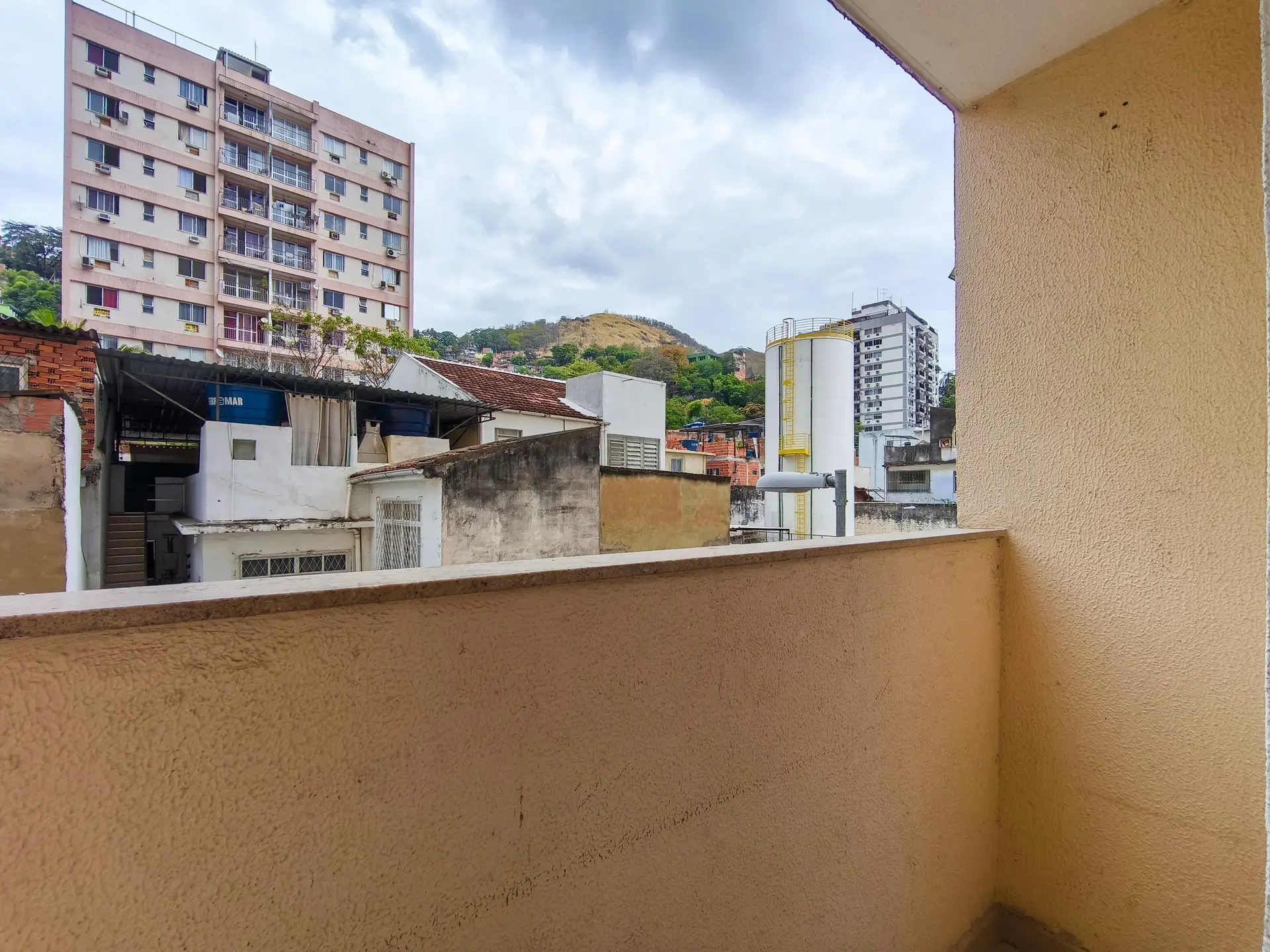 Apartamento de 2 quartos em condomínio com piscina — photo 19