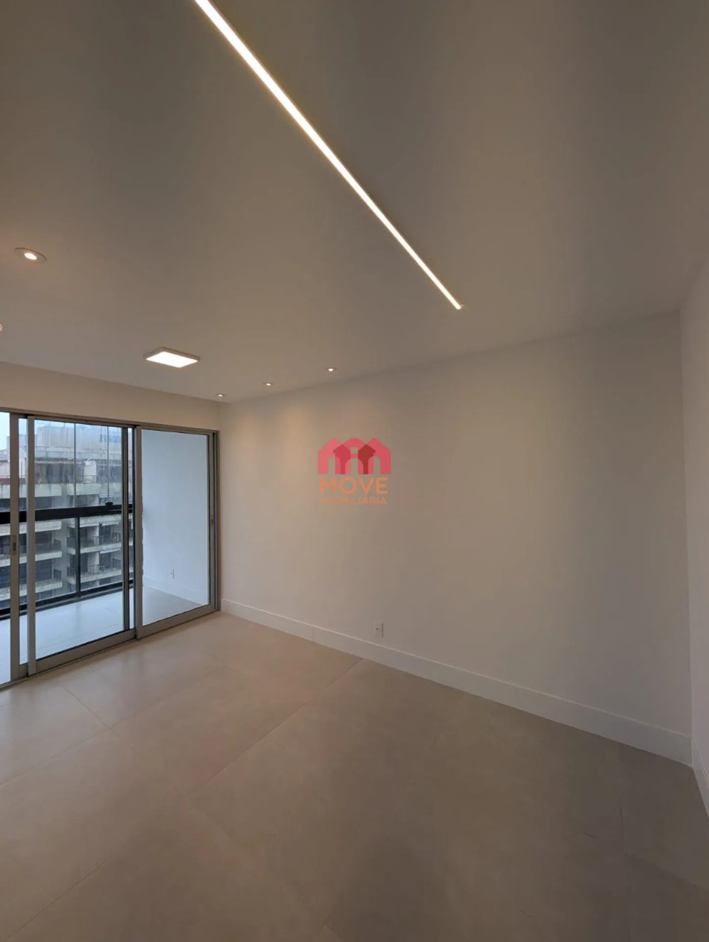 2-bedroom apartment in a building with a pool — photo 29