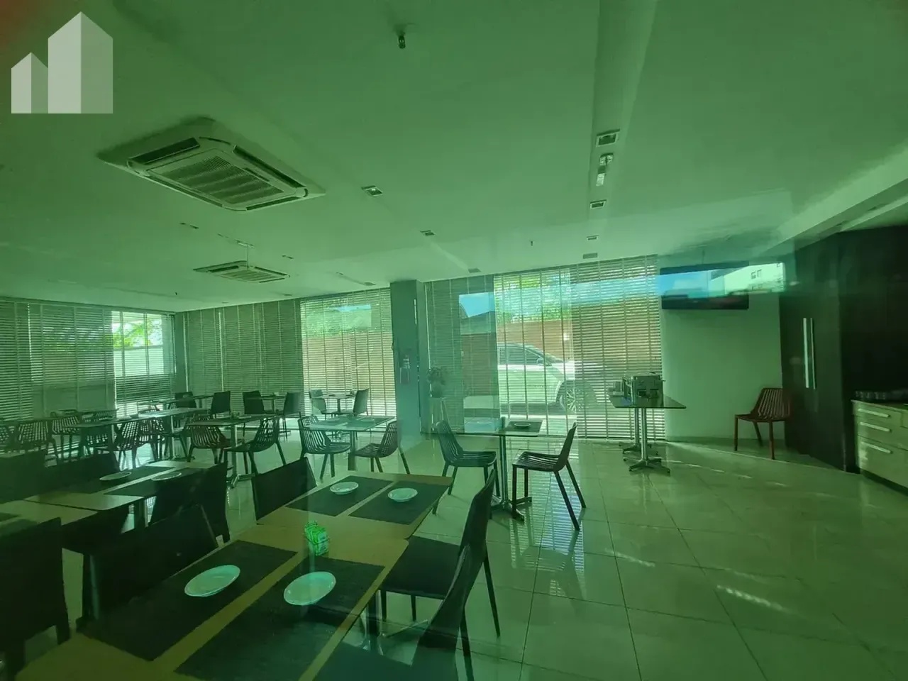 Furnished 1-bedroom apartment with air conditioning — photo 10