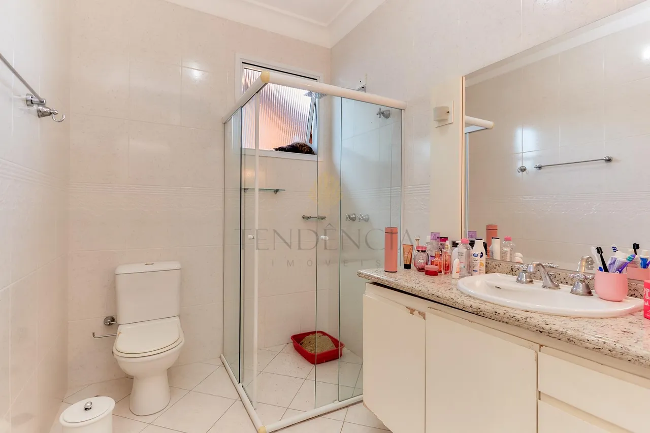 Furnished house with 4 en-suite bedrooms and gas kitchen — photo 20
