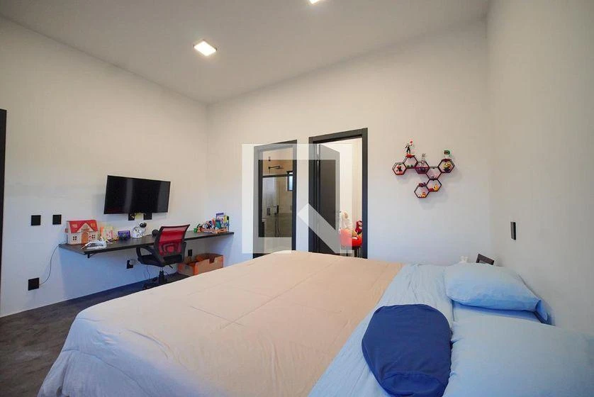 Mountain view in a 5-bedroom house, 330 m² — photo 13