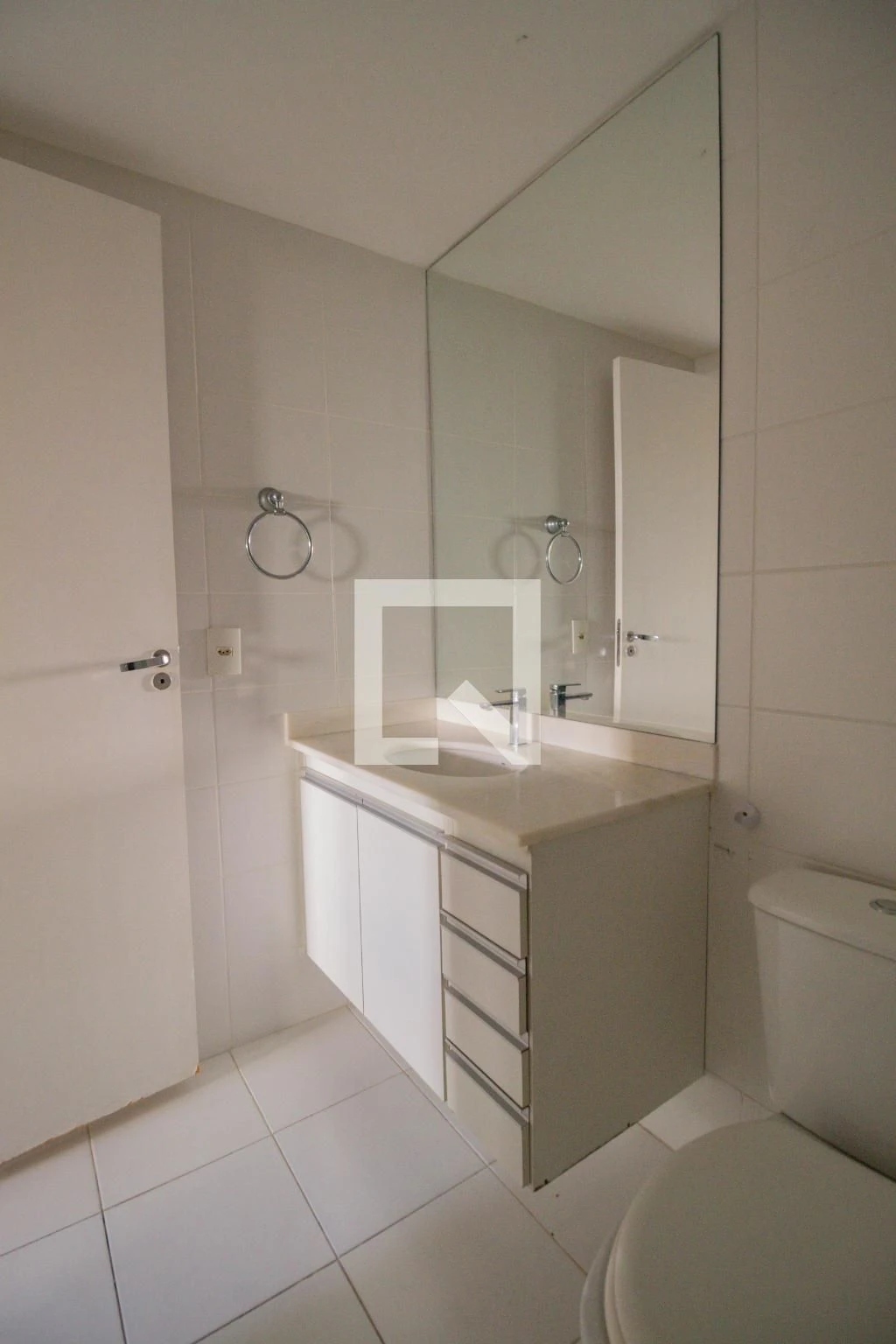 Furnished apartment, 75 m², with a walk-in closet — photo 42