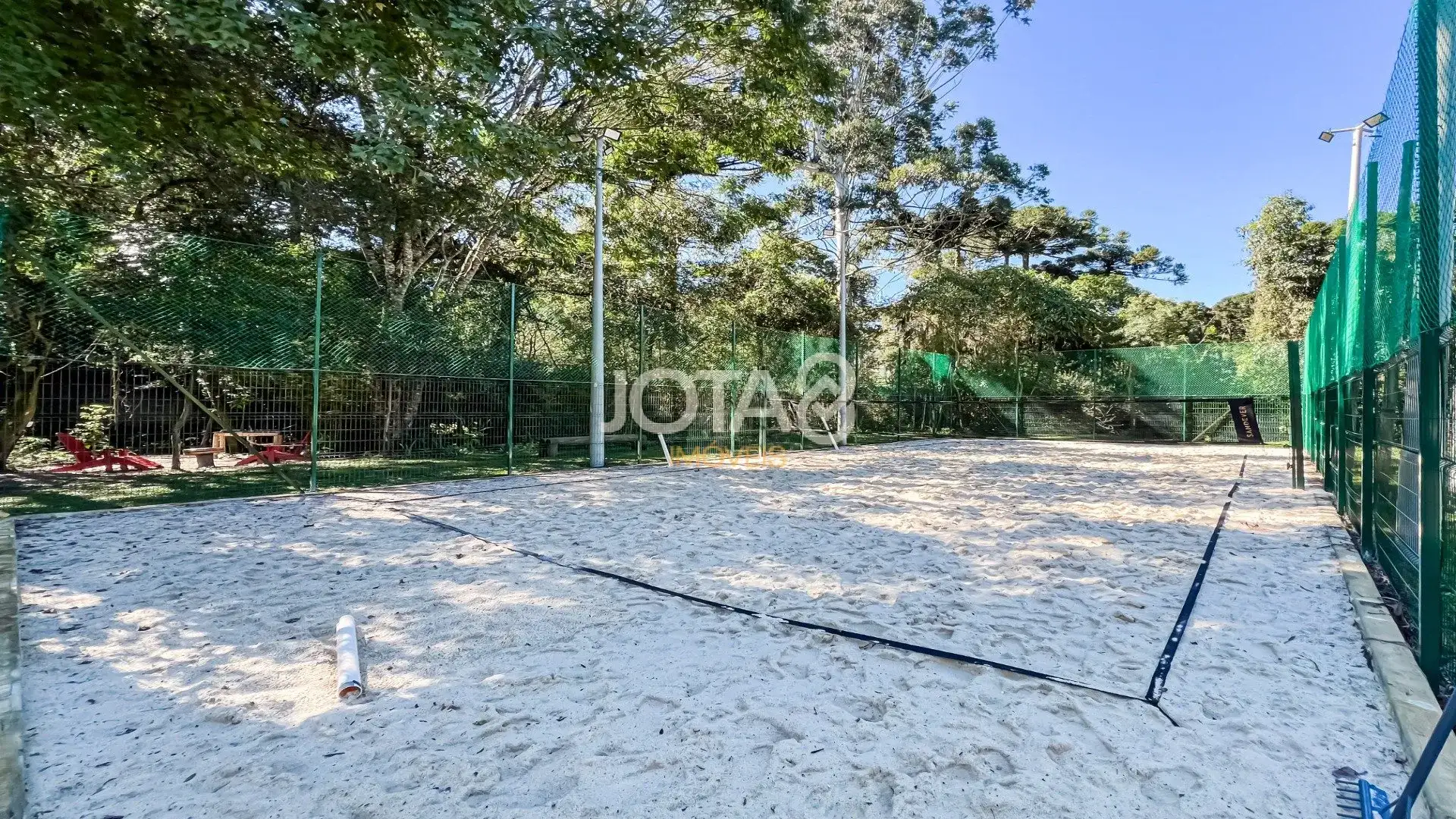 Furnished 532 m² home with yard and private BBQ — photo 33
